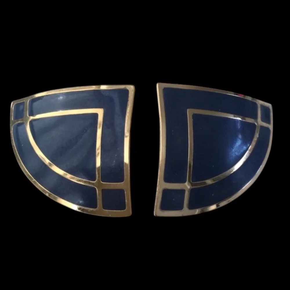Vintage AVON Navy Enamel Gold Tone Geometric Stud Earrings - Picture 3 of 9